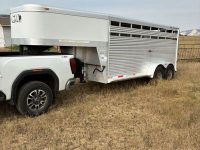 CM Aluminum stock trailer