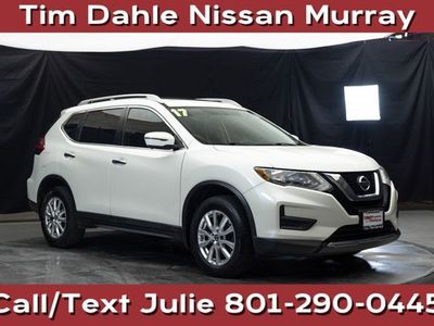 2017 NISSAN ROGUE SV