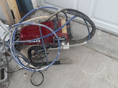 Titan 440 Airless Paint Sprayer with Hose