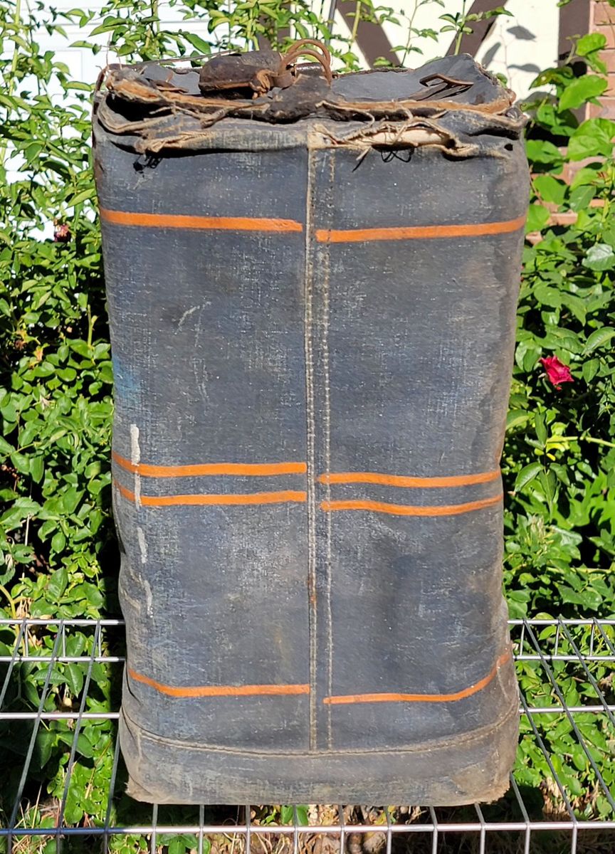 Main image 4