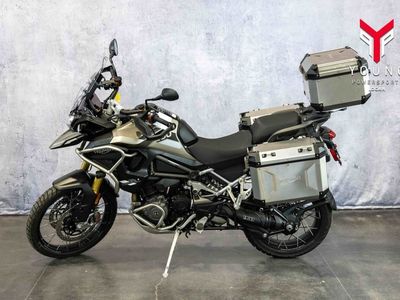 2025 Triumph Tiger 1200 Rally Pro Matt Khaki Green