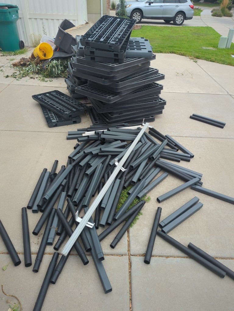 Large Plastic Interlocking shelves with Poles