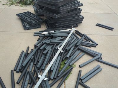 Large Plastic Interlocking shelves with Poles