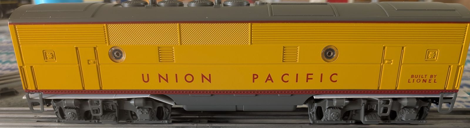 Lionel 6-38392 Union Pacific F3 Non-Powered B-Unit