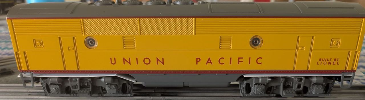 Main image 1
