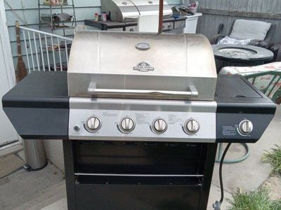 Grill Master 4 Burner Propane Grill W/ Side Burner