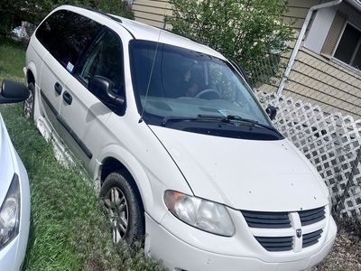 2005 DODGE GRAND CARAVAN SE Plus