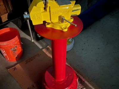 Stand alone Vise with stand.