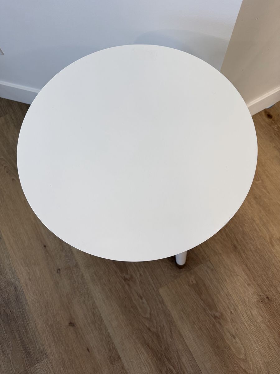 Main image 3