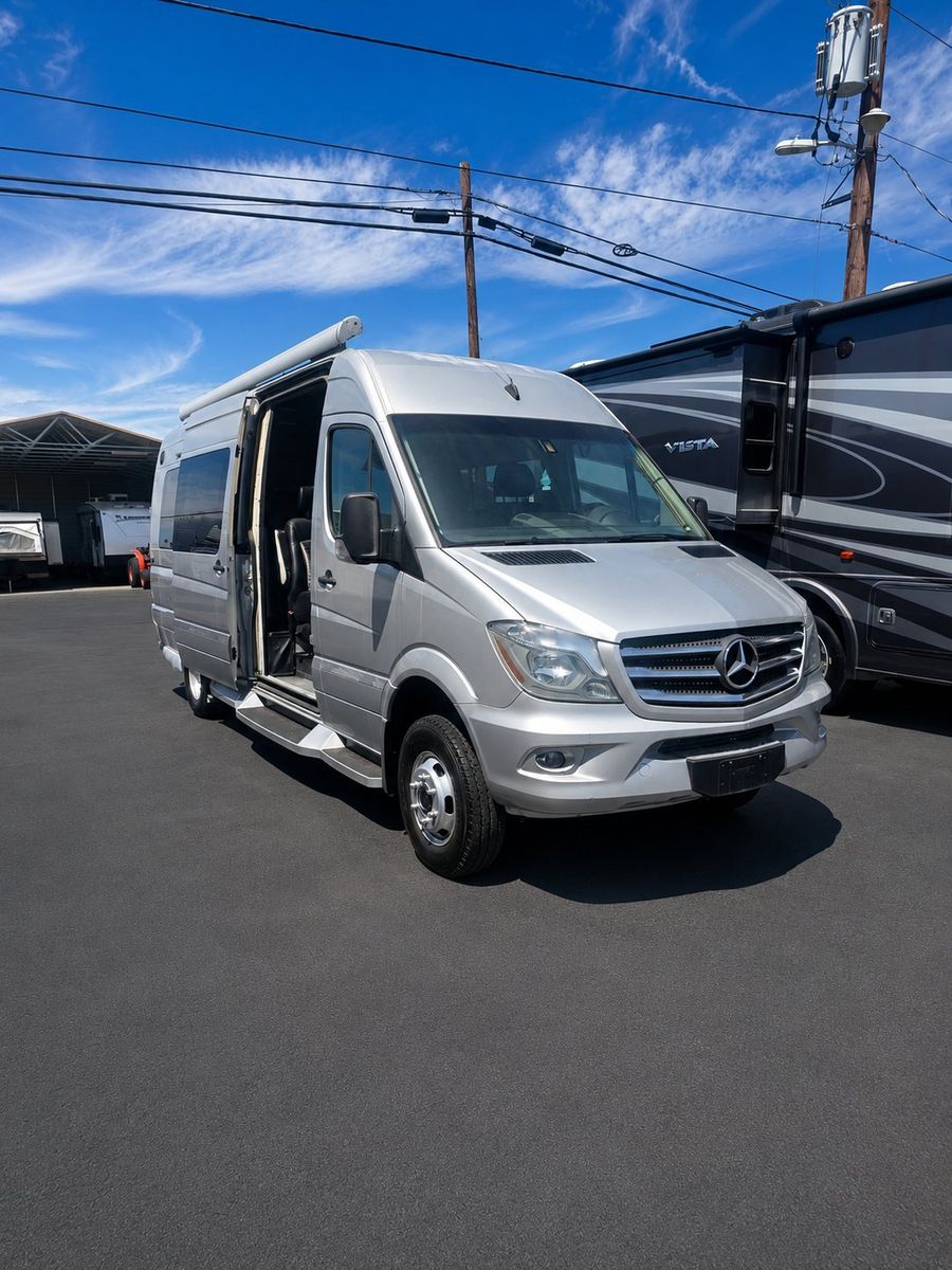2017 Winnebago Era 170x 4x4