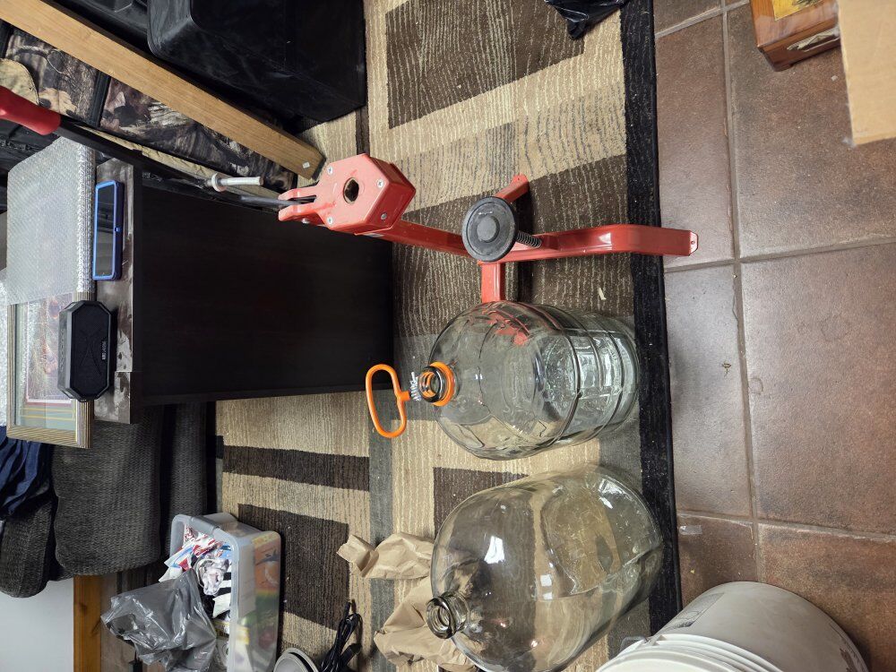 BEER AND WINE MAKING EQUIPMENT