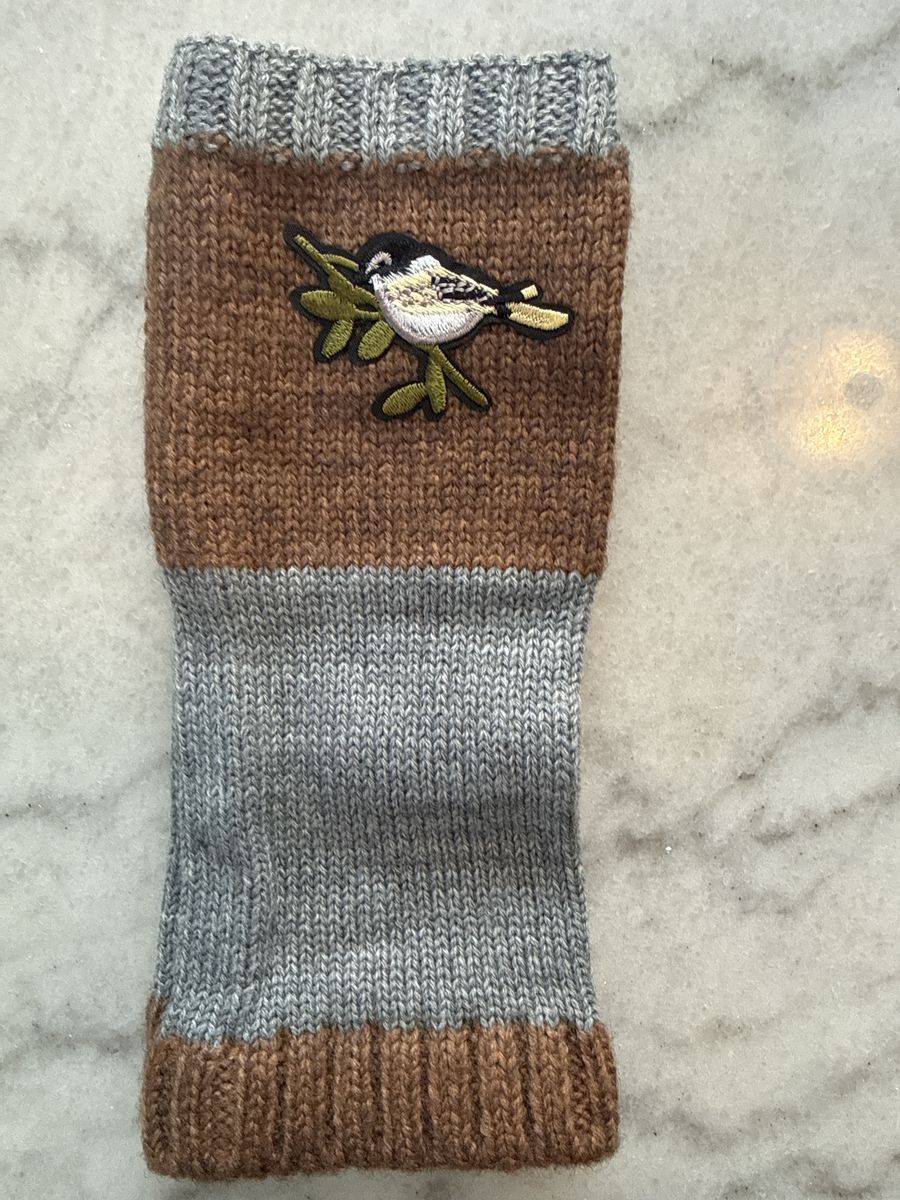Knit Bird Patch Fingerless Gloves / Arm Warmers - Brown & Grey