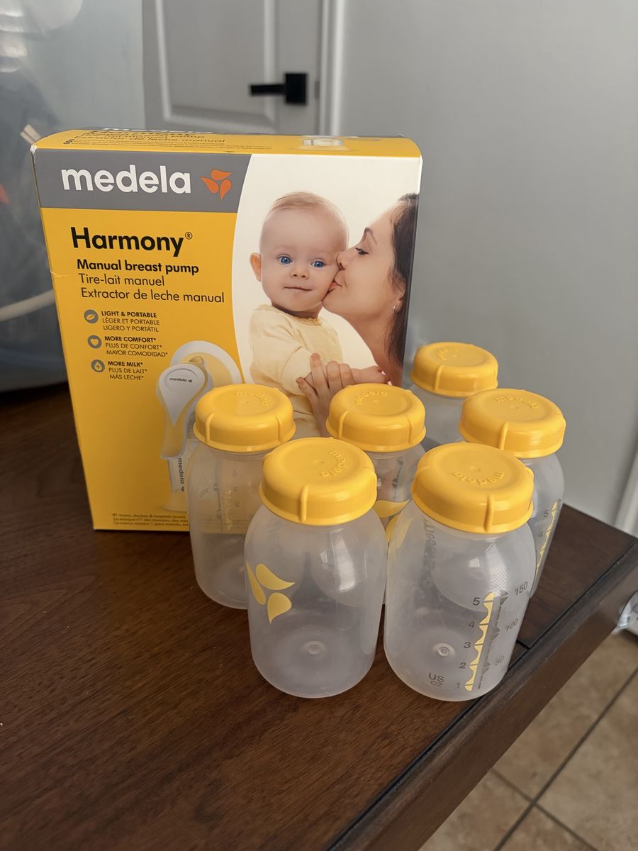 Medela Harmony Manual Breast Pump Kit with Bottles, Lansinoh Hot & Cold Therapy Packs