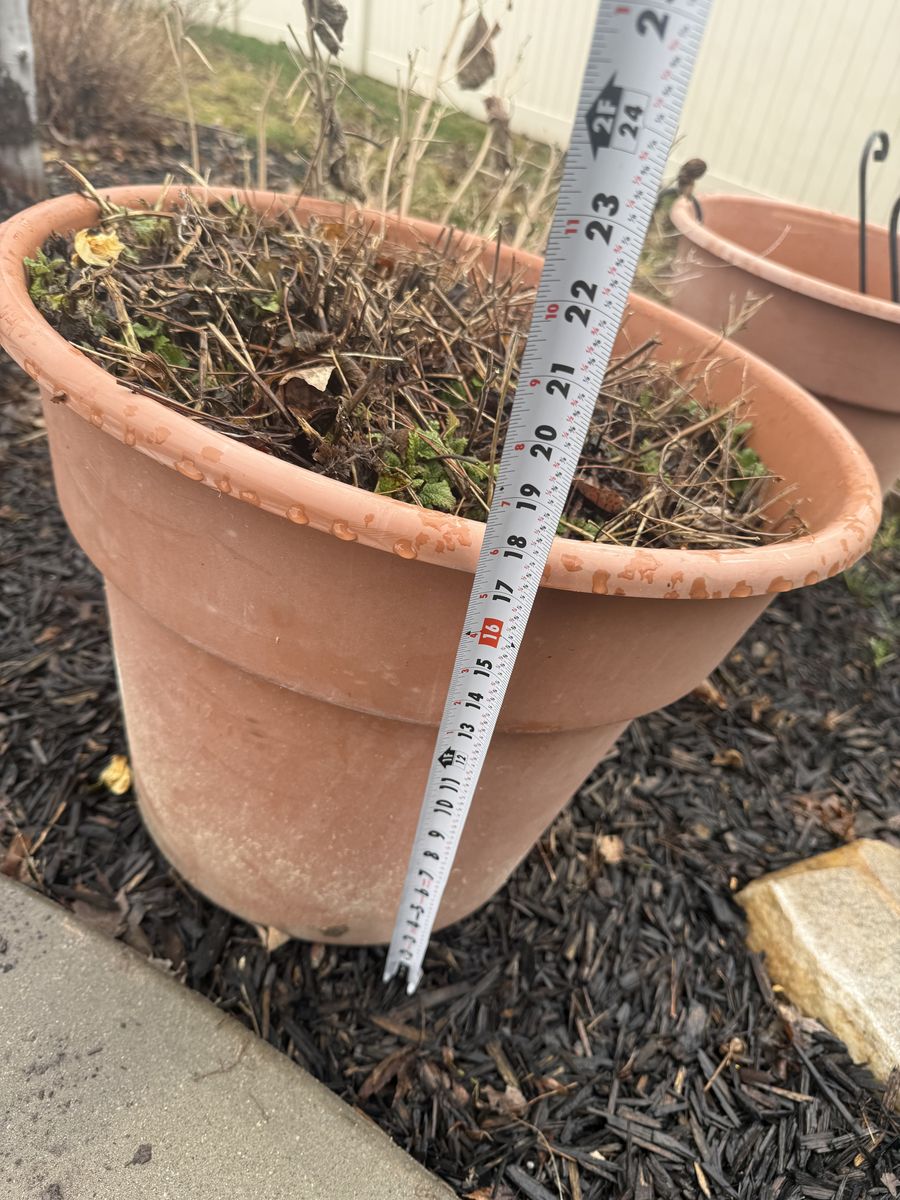 XL 17 Inch Planter Pot