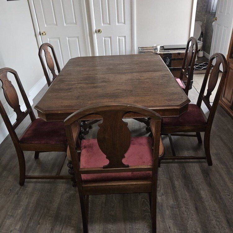 Antique kitchen table