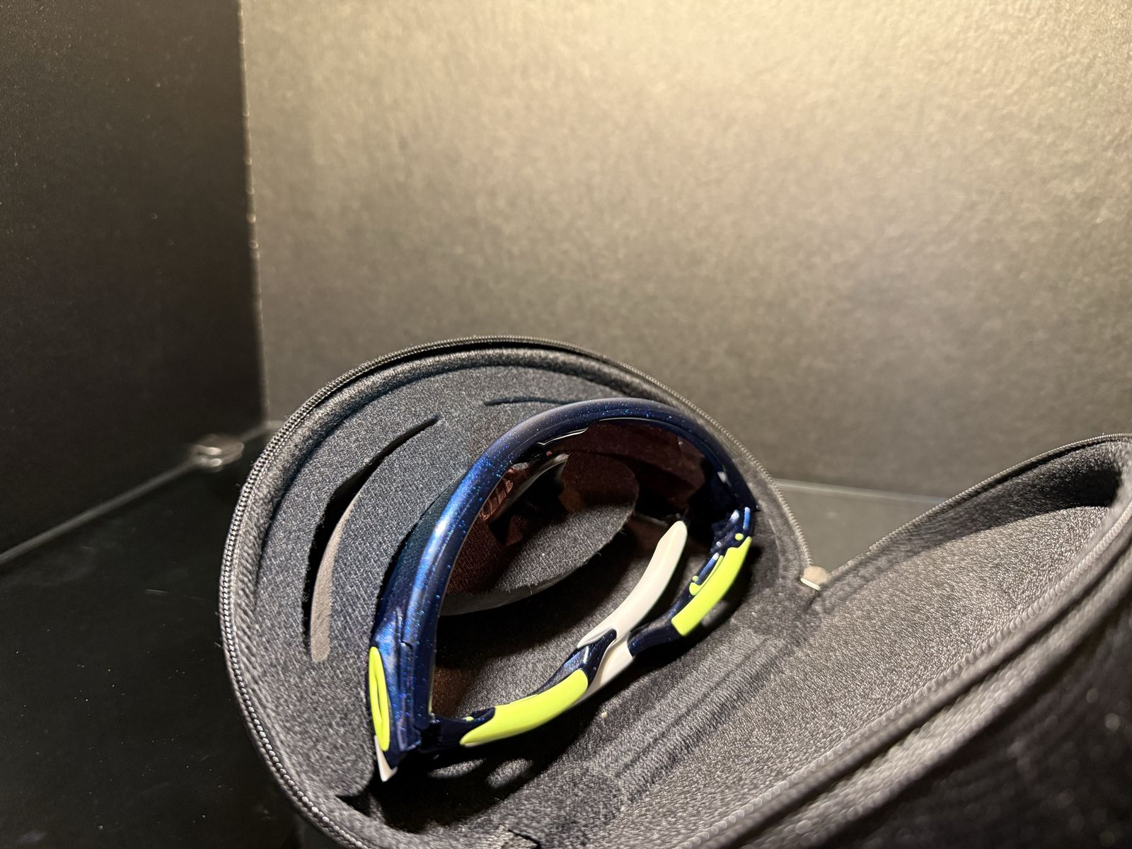 Oakley Radarlock