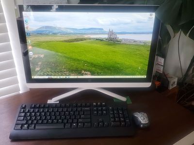 All in one HP computer Touch Screen