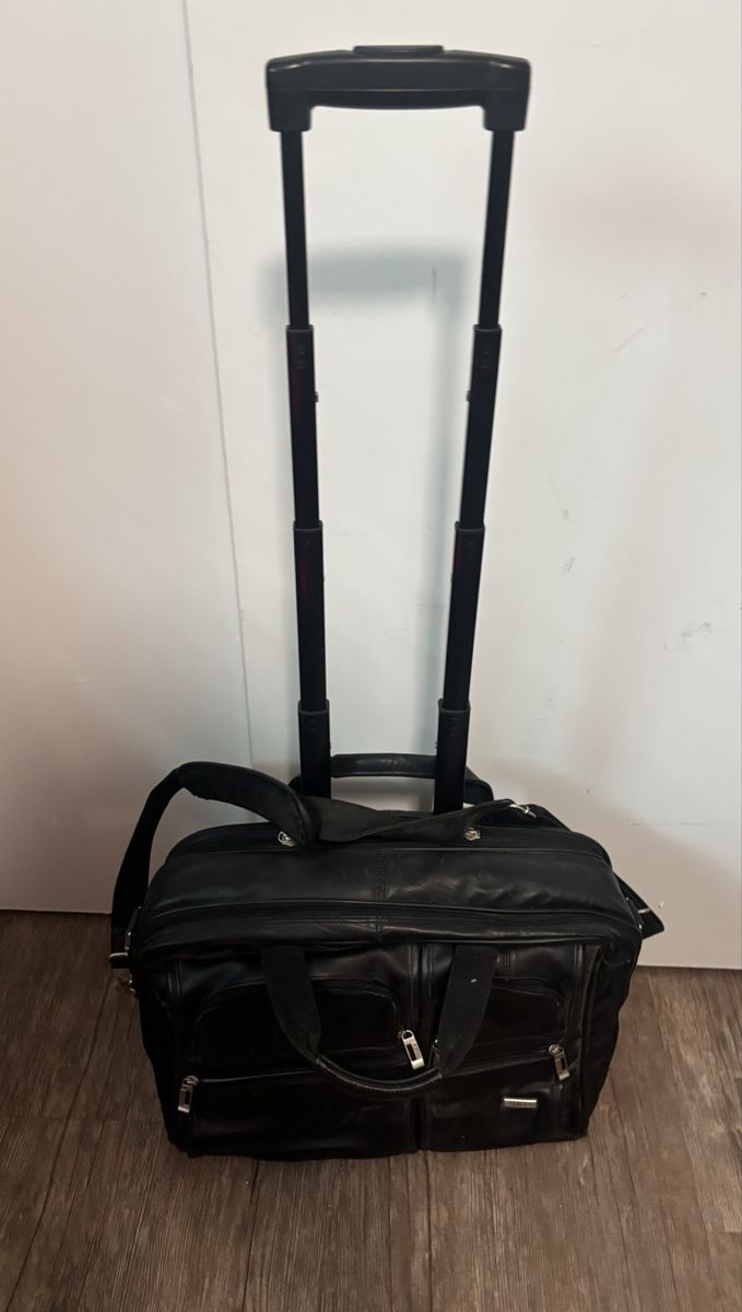 Solo New York Leather Rolling Case with Wheels - Roller Laptop Bag, Wheeled Briefcase for Women & Men, Carry On Size for Travel
