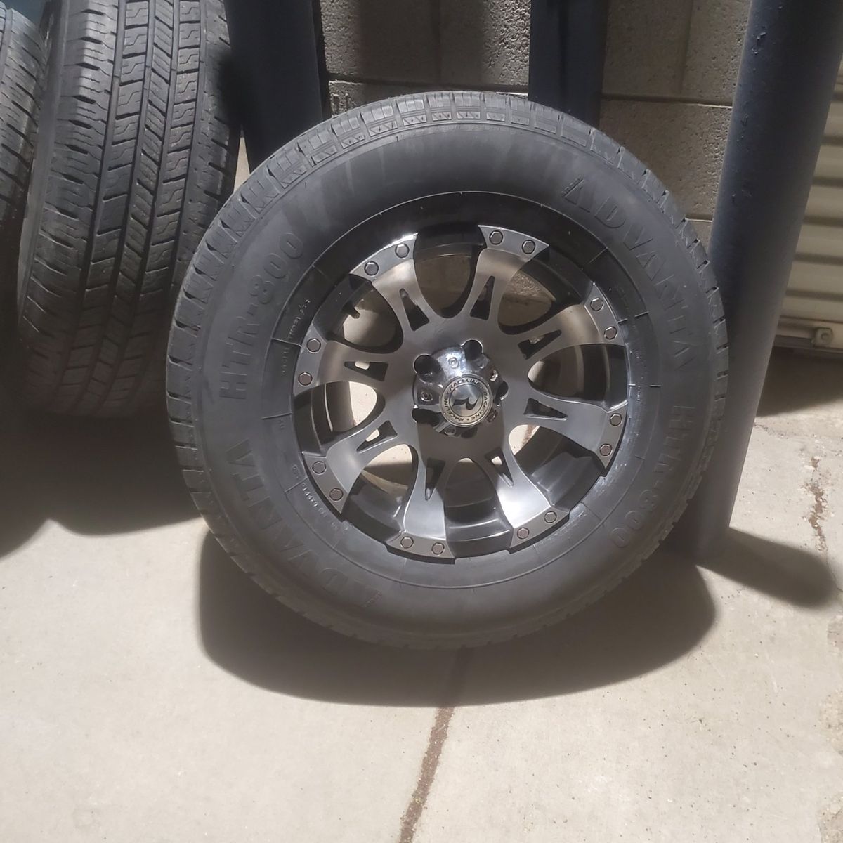 4 Tires and Wheeles