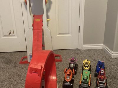 Paw Patrol Rescue Wheels Super Loop Tower HQ