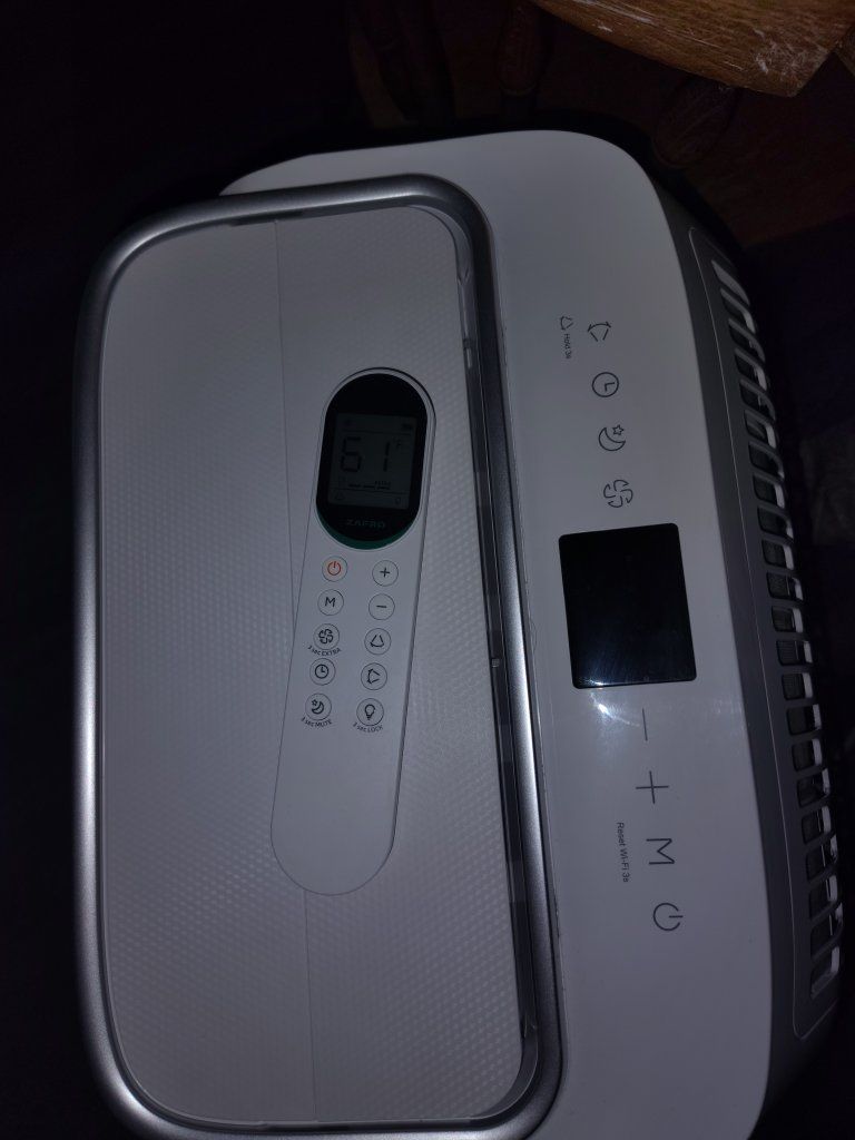 Main image 3