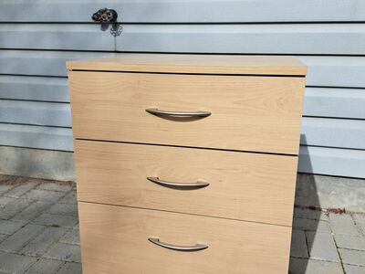 3 Drawer Nightstand/Storage Unit