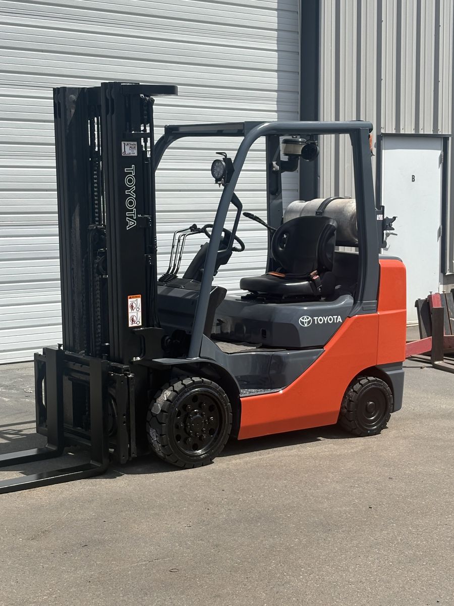Toyota Forklift 8FGCU25 Fork Lift