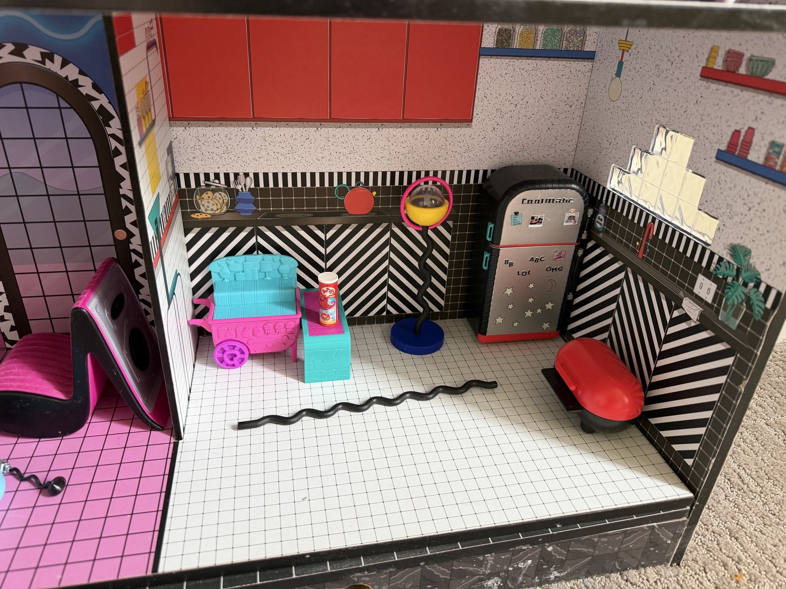 Main image 5