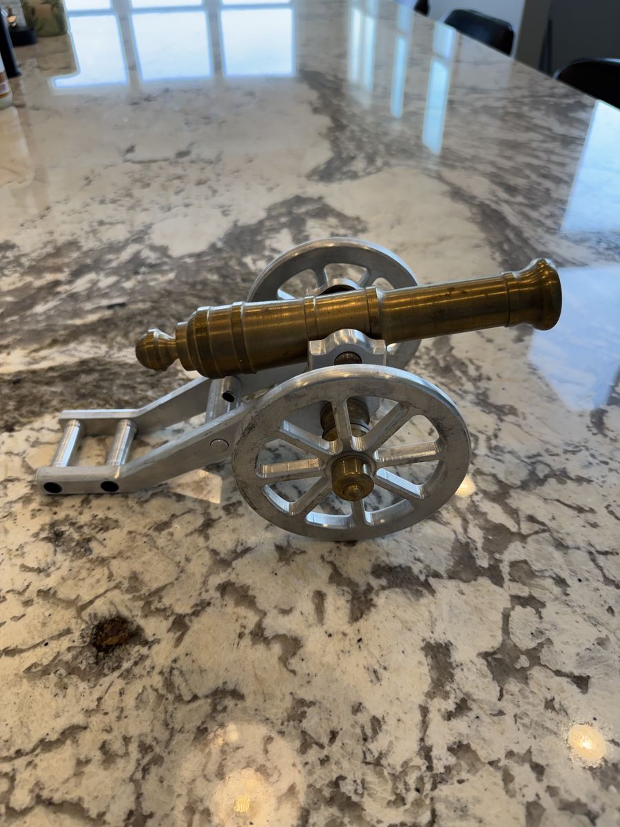 Display Cannon - Super Cool Brass & aluminum
