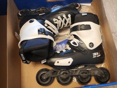 Powerslide ZOOM PRO 80 Size 10 skates rollerblades