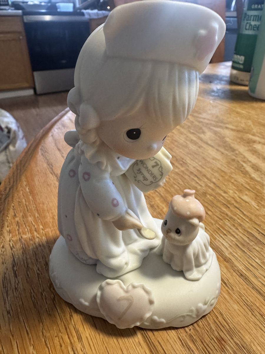 Main image 4