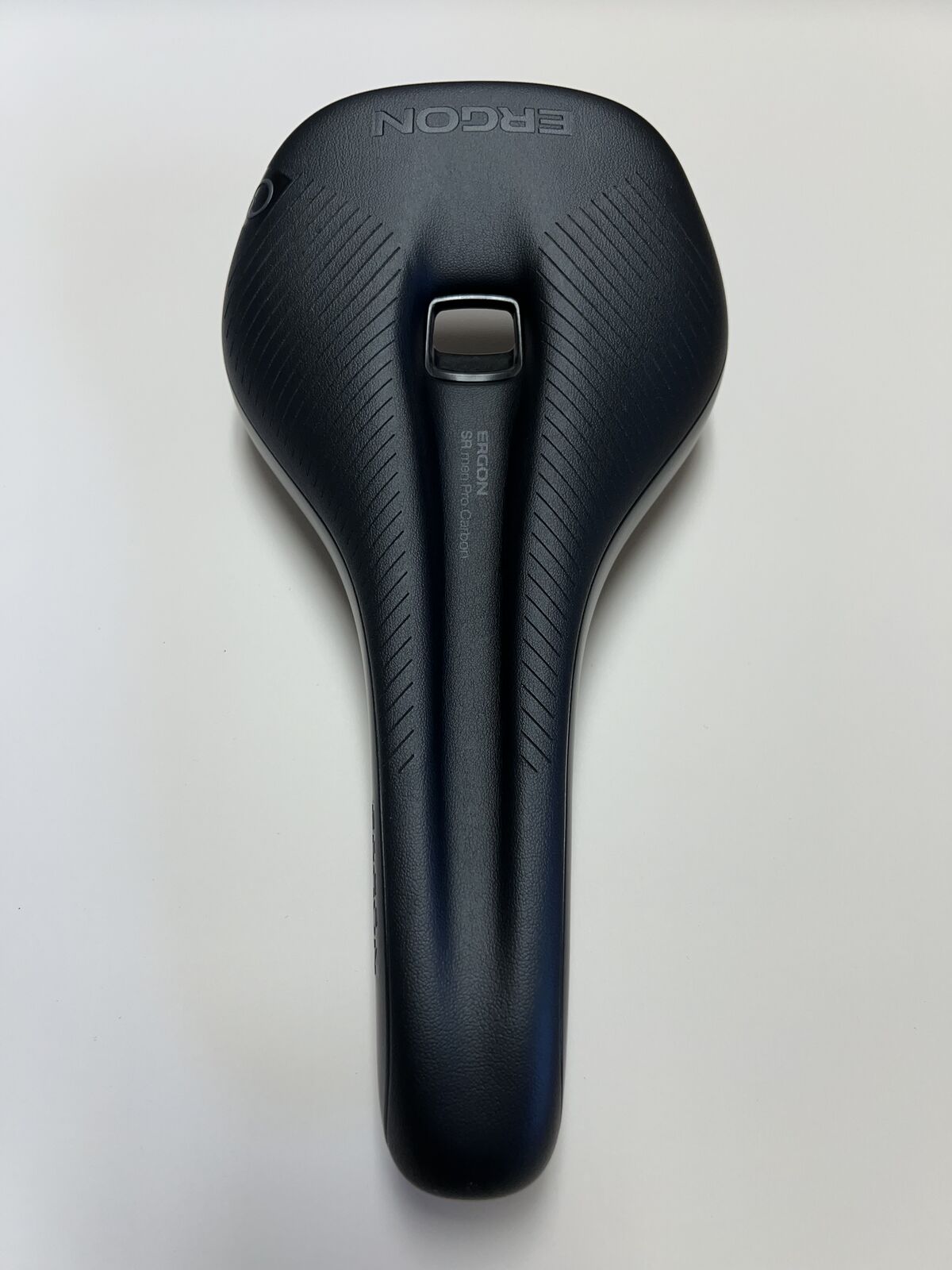 Ergon SR Pro 140mm x 270, 185g. Carbon.