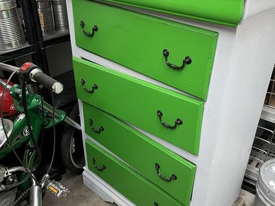 Dresser