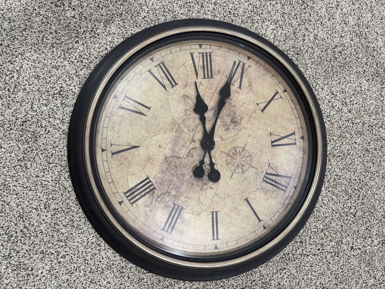 Round Wall Clock