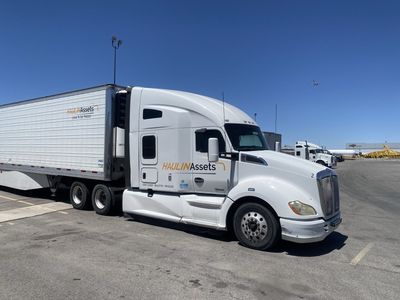 White 2017 kenworth T680