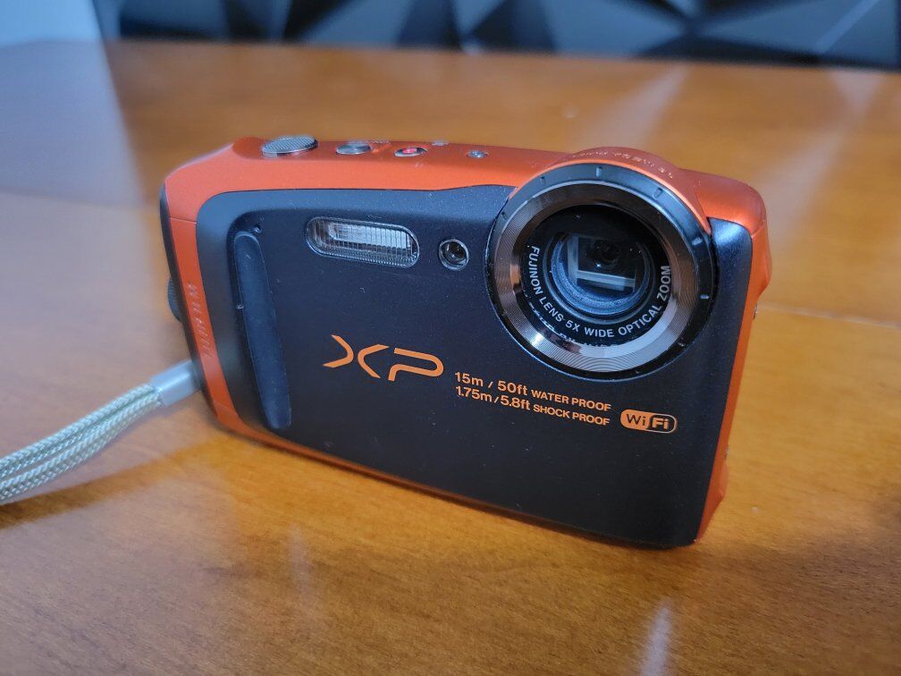 Fujifilm FinePix XP90 Orange Waterproof Digital Ca