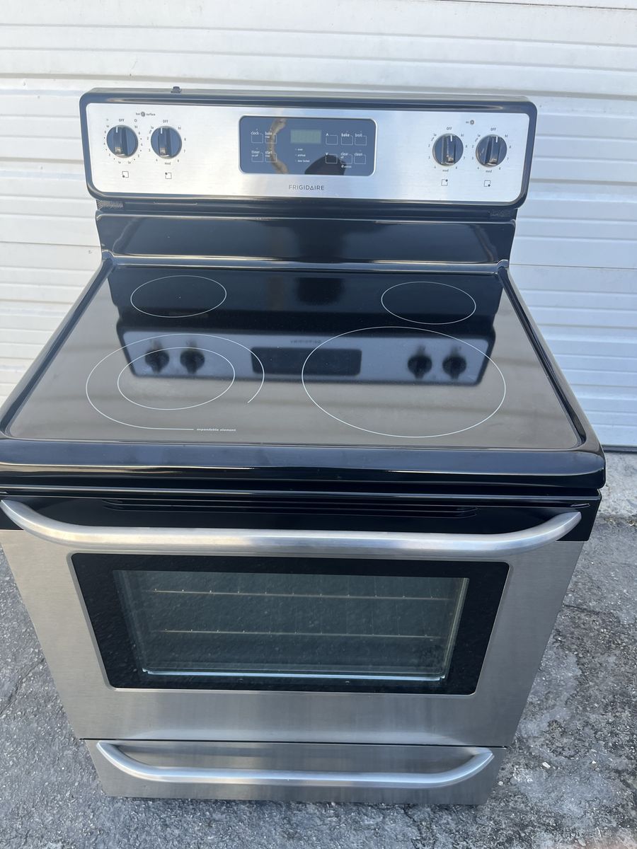Great Frigidaire SS electric range,free delivery
