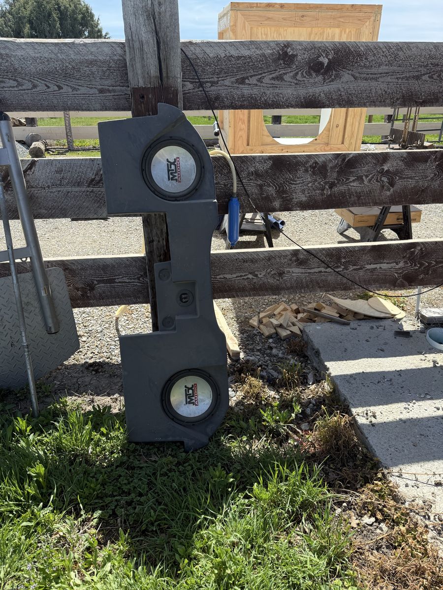 Truck box With 2- 10's