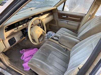 Rare 1984 givenchy Lincoln contenental diesels