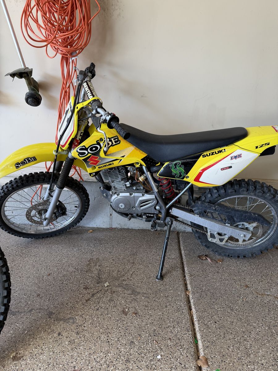 2001 Suzuki DRZ 125 Dirtbike