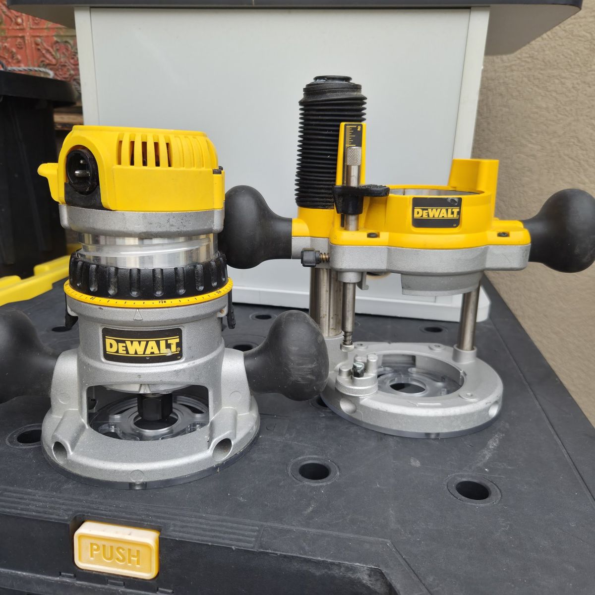 DeWalt 2-1/4 HP Router – Fixed & Plunge Bases