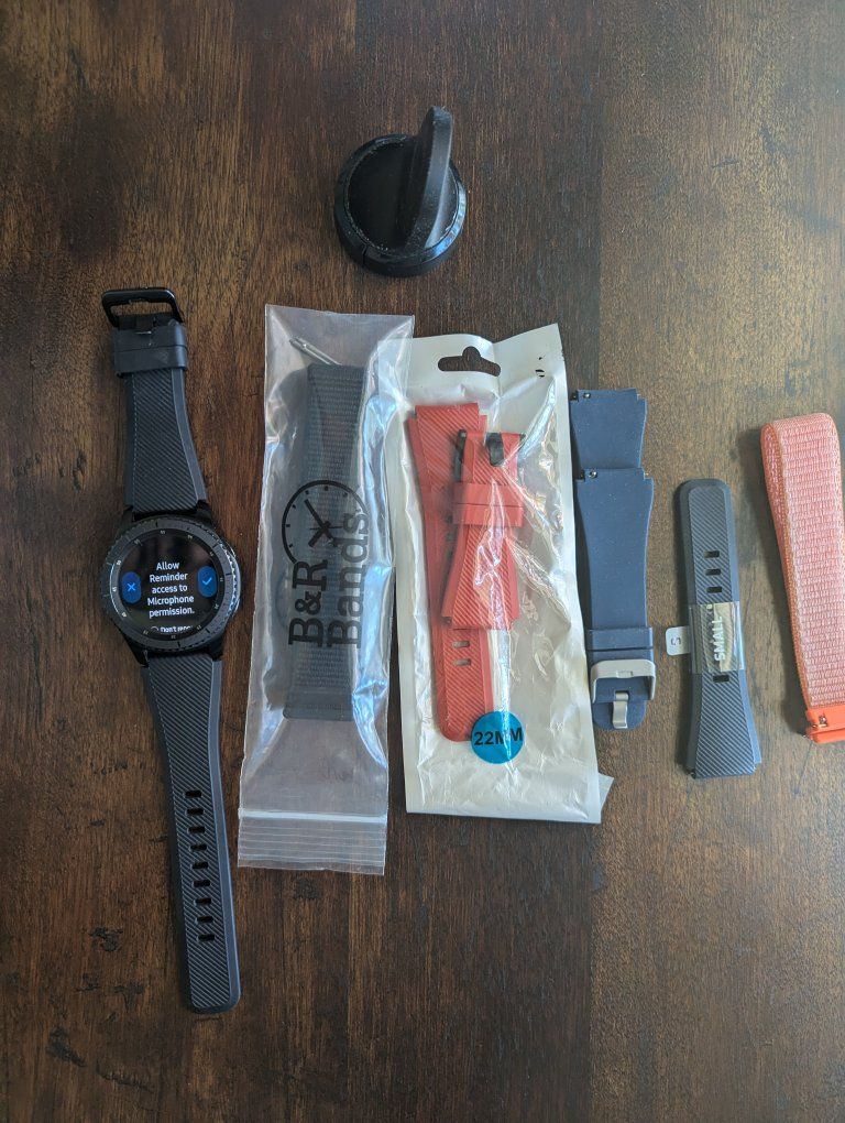 Used Samsung Gear S3 Frontier Smartwatch with B&R Bands, Charger & Extra Straps