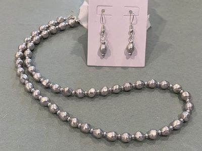 Pearl Gray Beaded Necklace & Matching Drop Style Earrings
