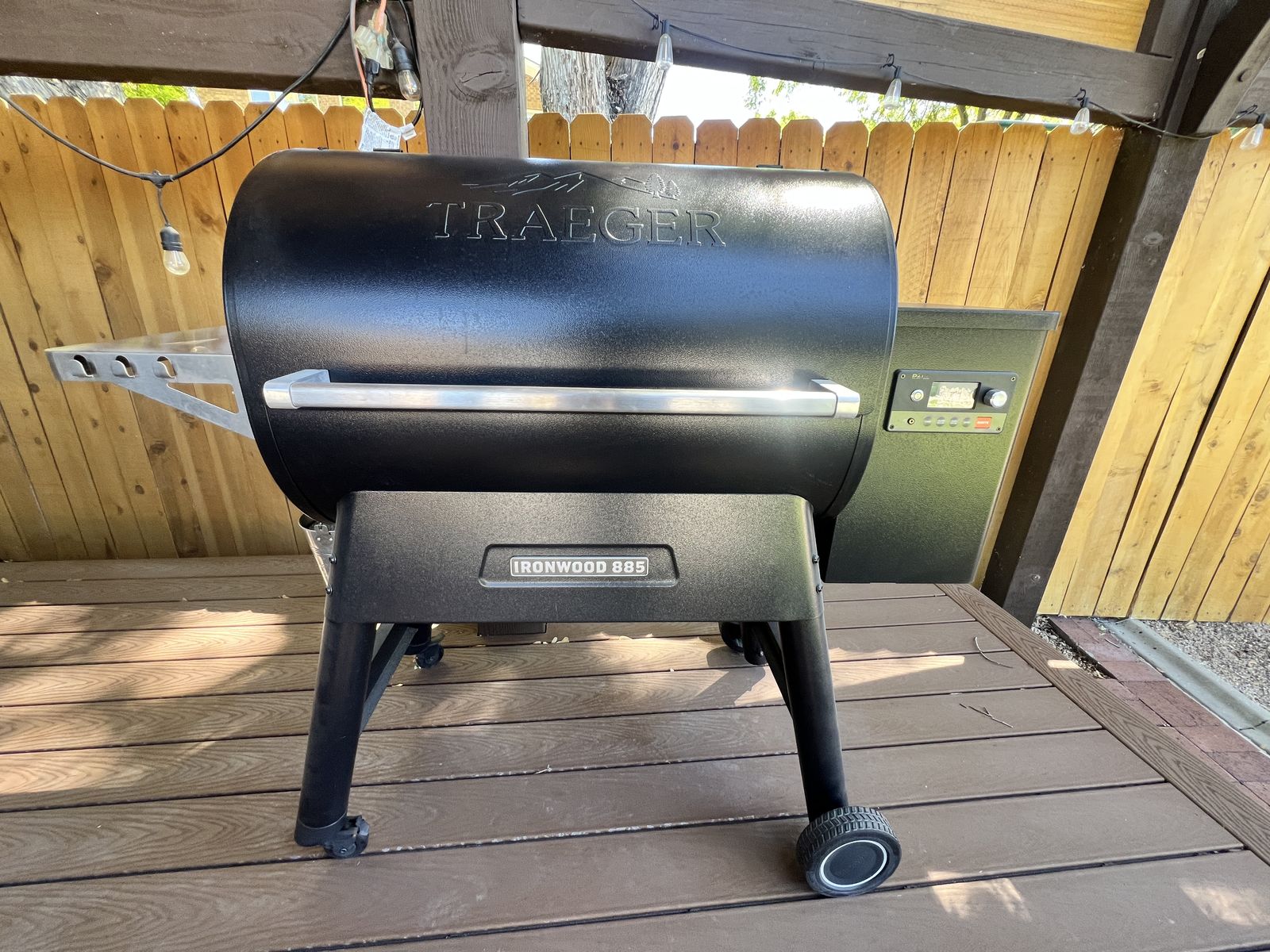 Traeger Ironwood 885 Smoker Grill