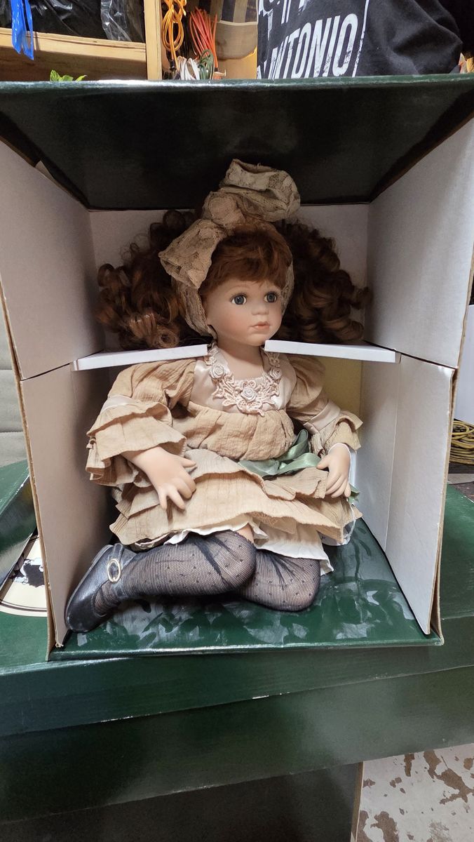 Gappeddo Collectors Doll