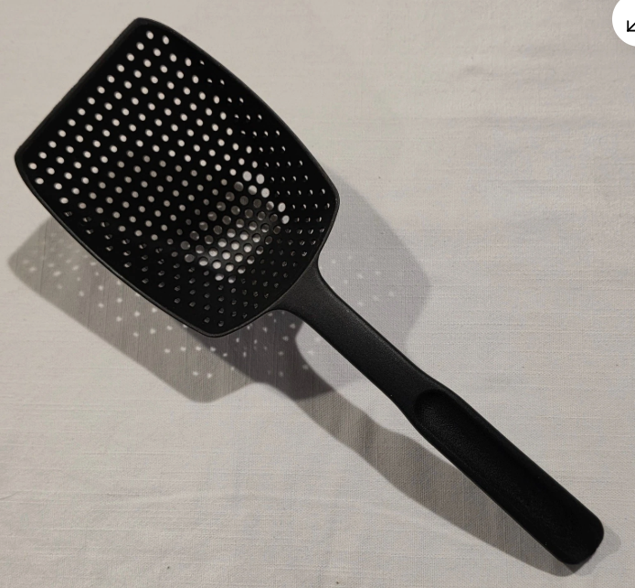 Pampered Chef Black Plastic Slotted Kitchen Scoop Colander Spoon Utensil - Discontinued