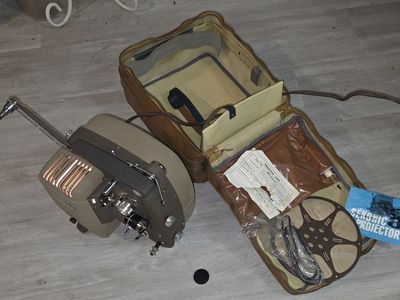 Vintage Sekonic High Lite 8 Projector Model 30ML - TESTED & WORKING w/ Case, Manual