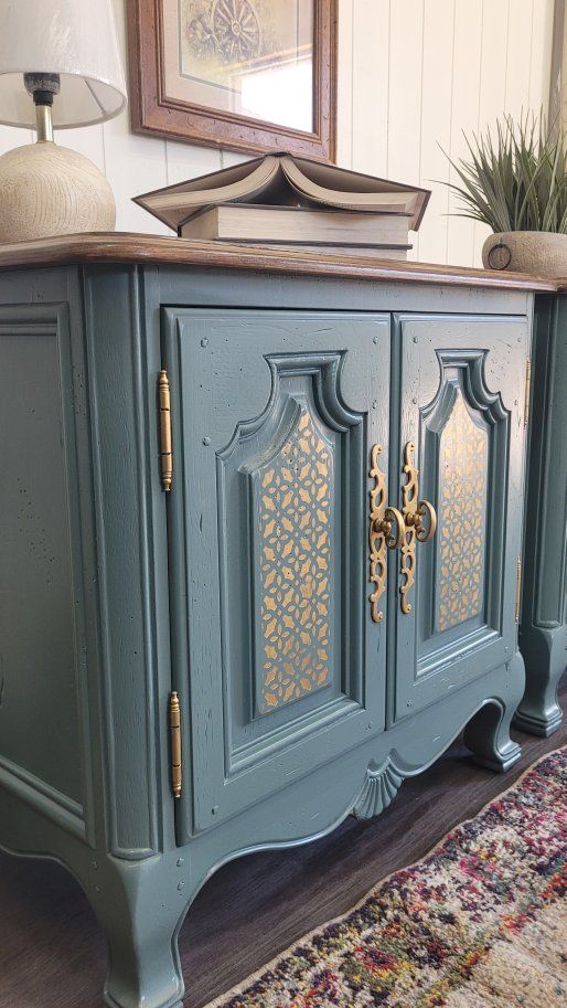 Vintage nightstand set