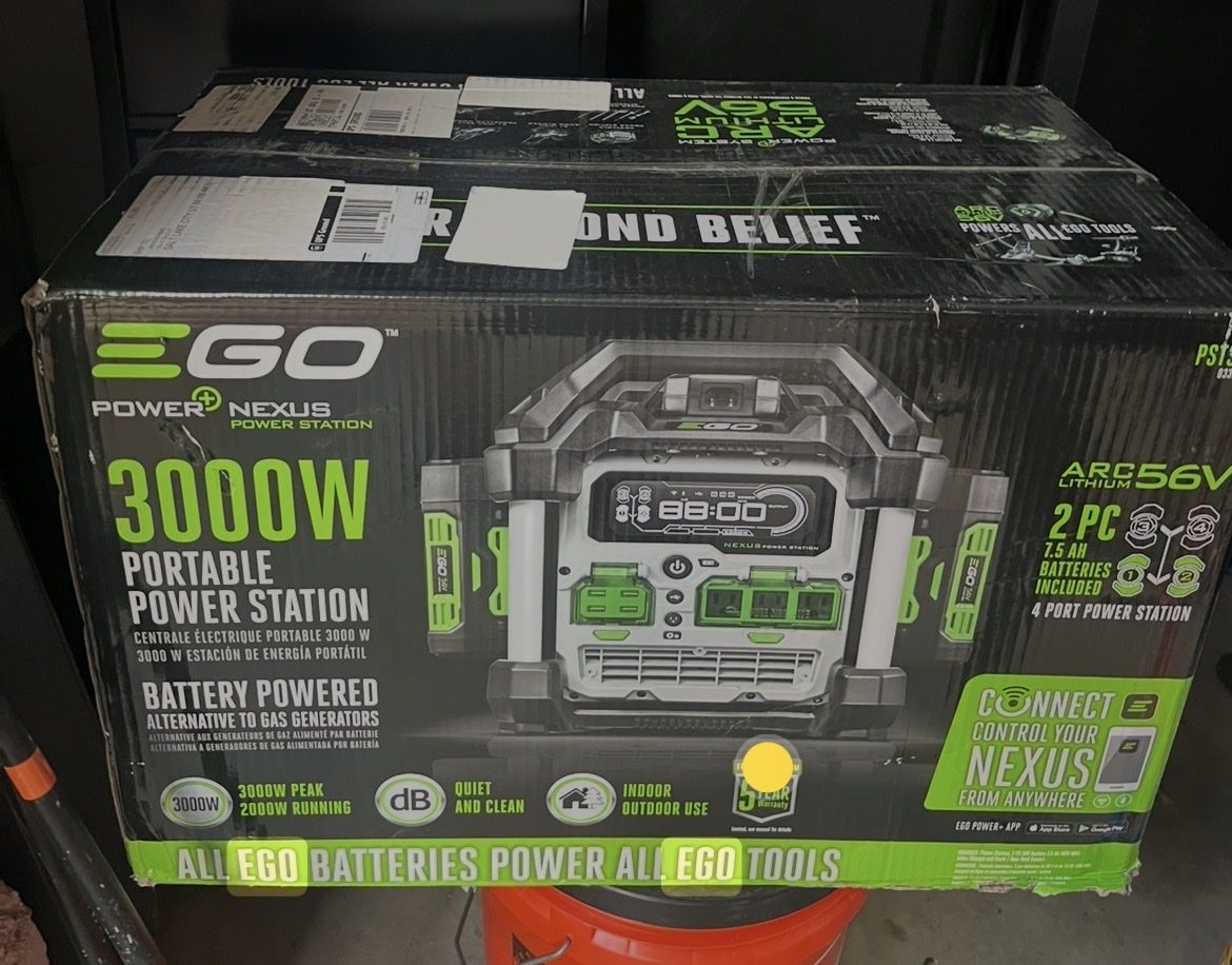 Electric Generator & 2 batteries - in box