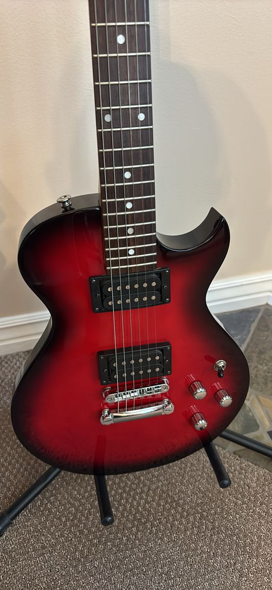 Ibanez Gio Les Paul Style Electric with Hardshell Case
